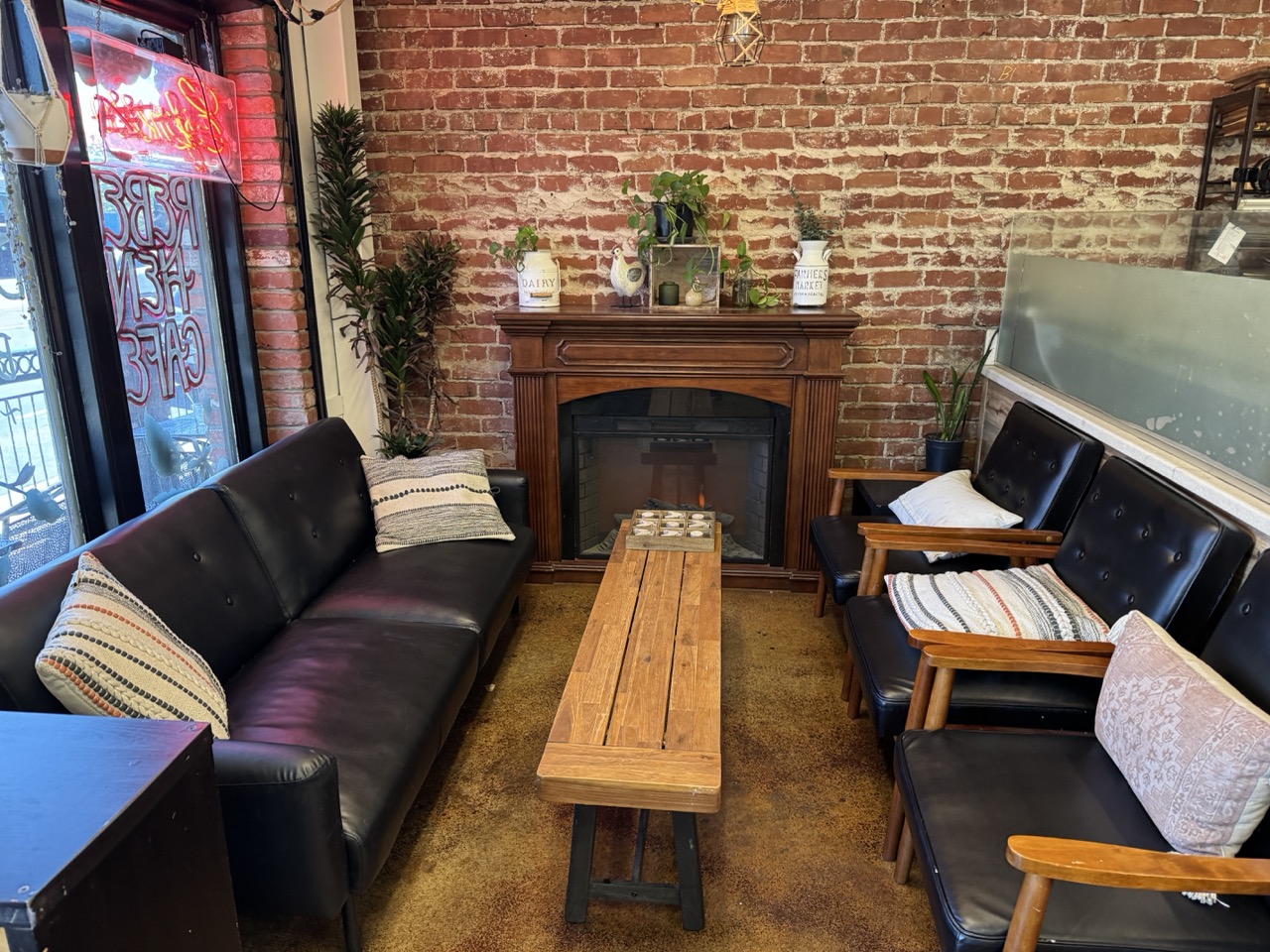 Rebel Hen Café