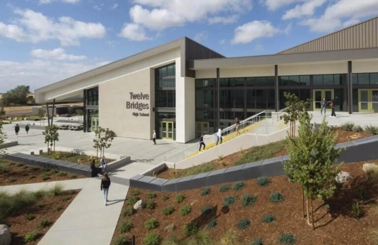 Lincoln Public Library logo