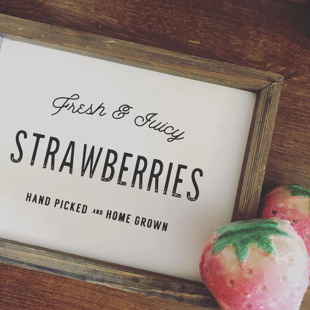Fleur de Lis Farmstand