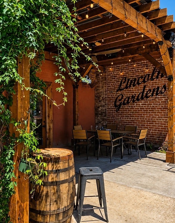 Lincoln Chamber Celebrates Ribbon Cutting for The Trax Taproom & Kitchen