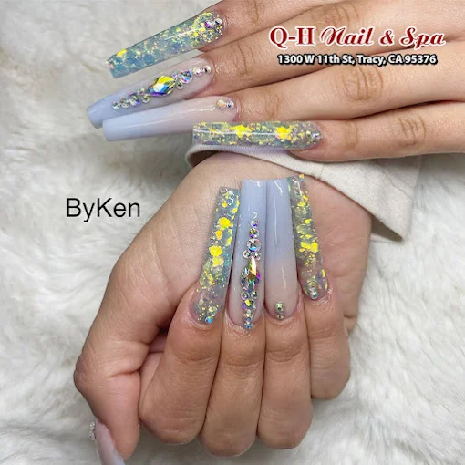 QH Nails And Spa