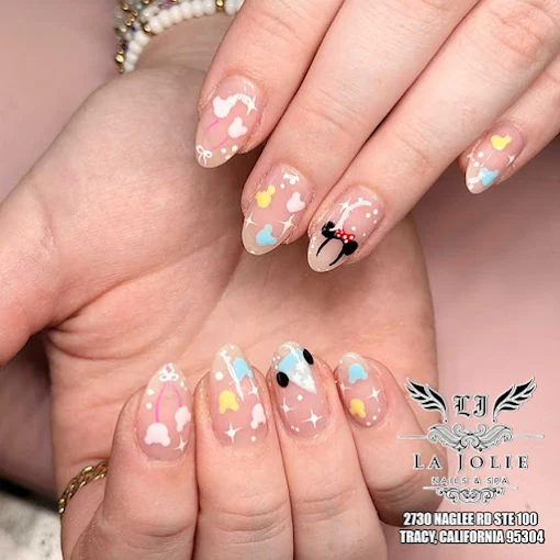 La Jolie Nails & Spa