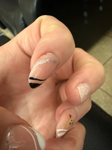 Merry Nails & Spa